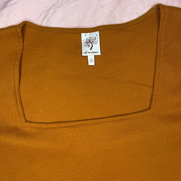 Top - Picture 2 of 5